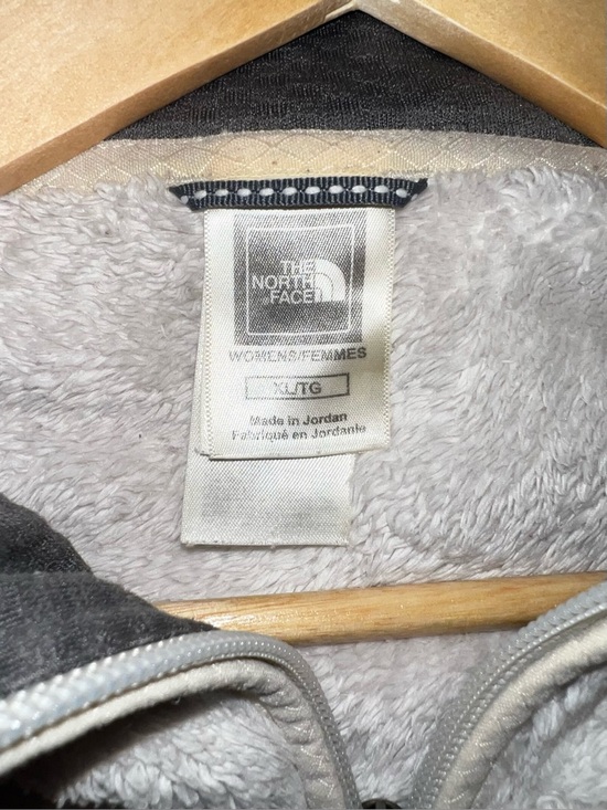 The North Face Women’s Fleece Pullover - size XL - Picture 6 of 6